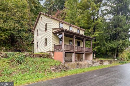 14 Old Trail Rd, Mount Patrick, PA 17045-9322
