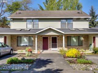 6830 Gdn Home Rd, Portland OR  97223-7353 exterior