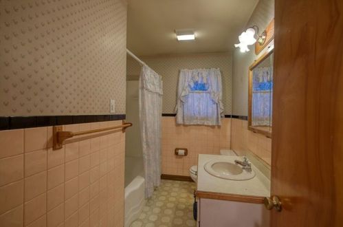 1387 Route 989, Rochester PA  15074-2749 exterior