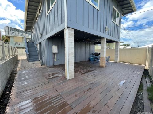 1123 Kamehameha Iv Rd, Honolulu HI  96819-2475 exterior