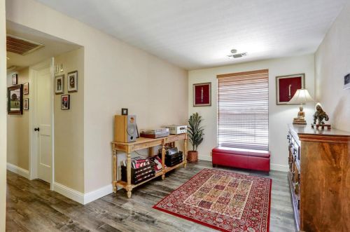 2330 Country Ln, Auburn, CA 95603-7308