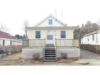 39 Eckford Ave, Westbrook, CT 06498-1840