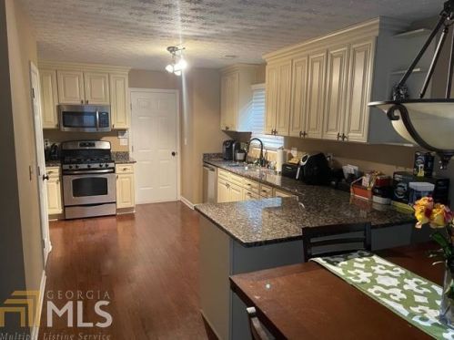 1428 Gates Cir, Atlanta GA  30316-4096 exterior