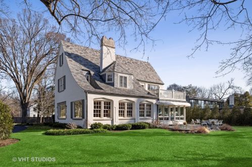 25 Locust Rd, Northfield, IL 60093-3725