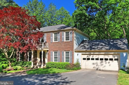 7144 Rolling Forest Ave, Springfield, VA 22152-3601
