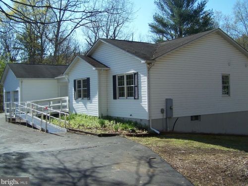 10535 Hedgesville Rd, Hedgesville, WV 25427-6006