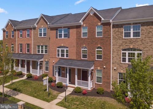 1770 Featherstone Rd, Woodbridge, VA 22191-3425