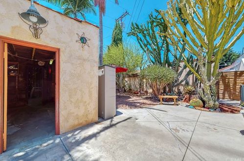 301 Janss St, Anaheim CA  92805-2526 exterior