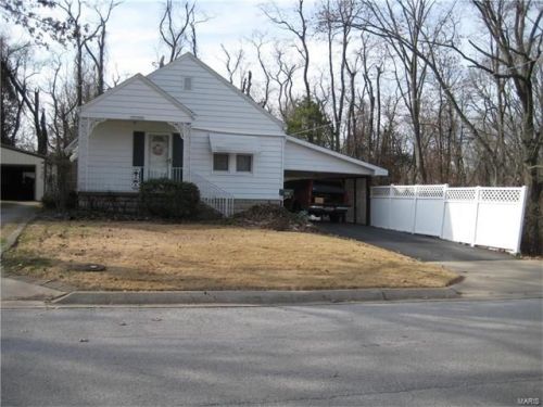 2140 Norside Dr, Alton, IL 62002-4243