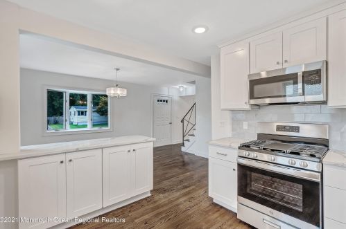 22 Stanford Dr, Hazlet NJ  07730-2314 exterior