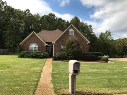 100 Bay Meadows Dr, Starkville, MS 39759-6611