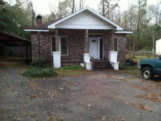 1105 Main St, Columbia, MS 39429-2033