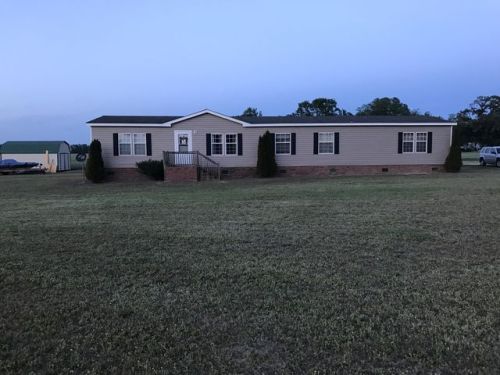 2652 Honrine Rd, Clinton, NC 28328-8831