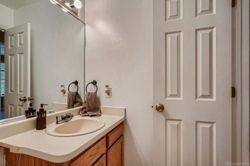 5808 Jericho Way, Aurora CO 80015-3654 exterior