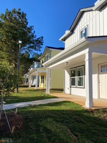 6106 Tew Ln, Porterdale, GA 30014-2752