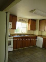 1230 Chestnut St, Colorado Springs CO  80905-1001 exterior