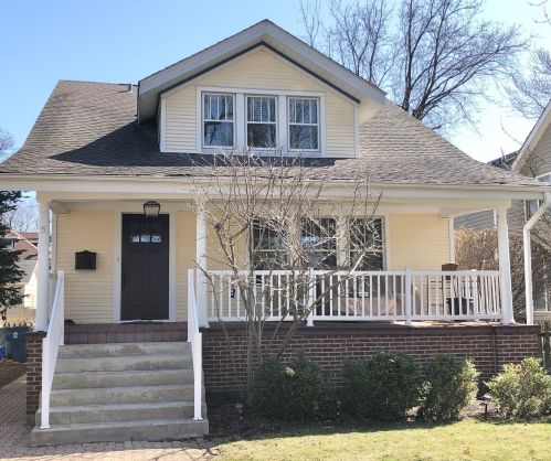 5 Monroe St, Oak Brook, IL 60521-3142