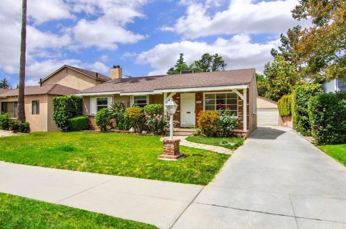 6429 Whitman Ave, Van Nuys, CA 91406-6039