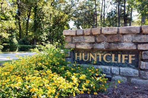 9880 Huntcliff Trce, Atlanta, GA 30350-2713