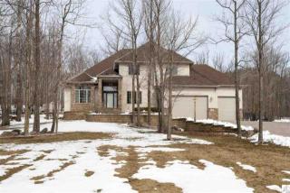 4869 Oak Ridge Dr, Duluth, MN 55811-1737