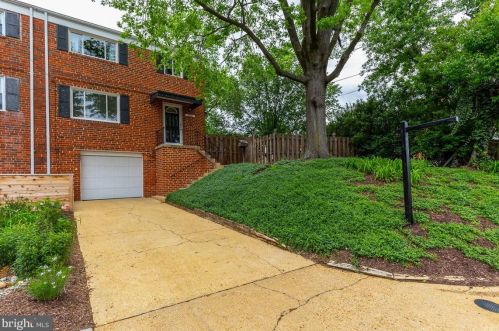 2809 13th Rd, Arlington, VA 22204-4917