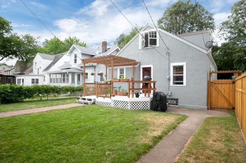 1163 Juliet Ave, Saint Paul MN  55105-2922 exterior