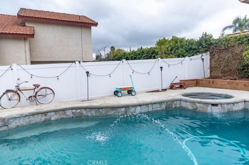 11568 Freedom Trl, Riverside CA  92503-5066 exterior