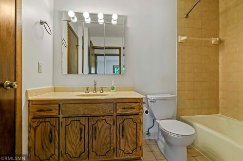 4274 Bridgewood Ter, Saint Paul MN  55127-7805 exterior