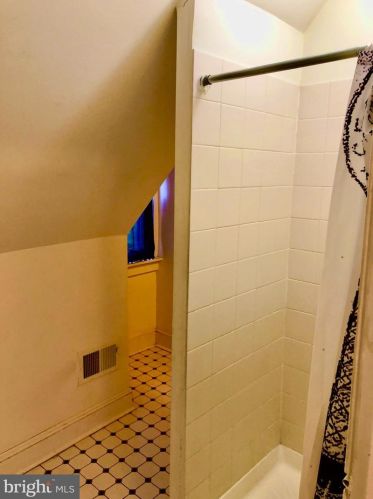 1901 63rd St, Philadelphia PA 19151-2607 exterior