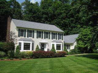 1 Kroghs Ln, Sparta, NJ 07871-3444