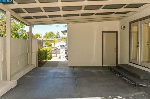4375 Dorset Ct, Concord CA  94521-4220 exterior