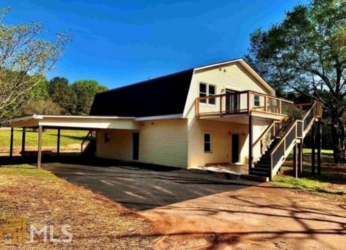 1377 Brickyard Rd, Comer, GA 30629-3228