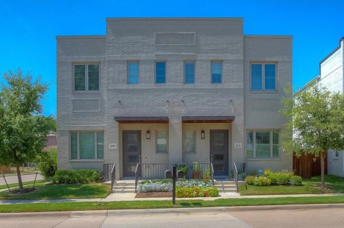 2818 Merrimac St, Fort Worth TX  76107-2234 exterior