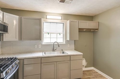 6659 Ivy Log Dr, Austell, GA 30168-5803