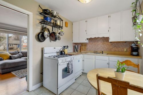 2710 2nd Ave, Saint Paul MN  55109-3320 exterior