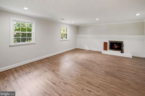 14604 Cobblestone Dr, Silver Spring MD 20905-5807 exterior