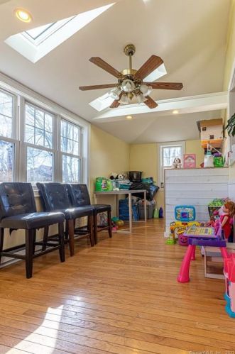 7 Cheshire Rd, Wallingford CT  06492-3023 exterior