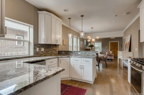 958 Madison St, Denver CO  80206-4052 exterior