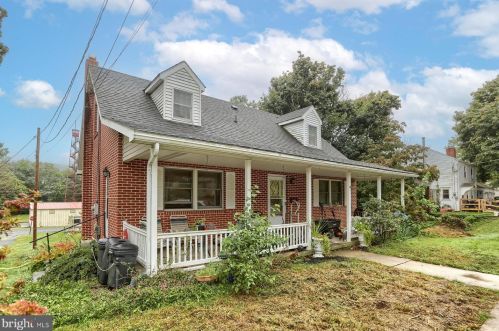 816 High St, Duncannon, PA 17020-1707