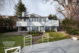 711 Roslyn Ter, Evanston, IL 60201-1721