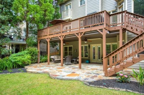 2527 Brookline Cir, Atlanta GA  30319-3690 exterior