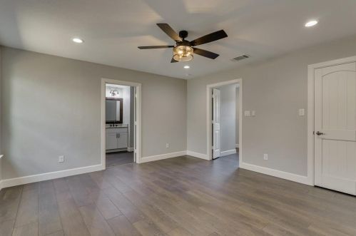 3025 Major St, Fort Worth TX  76112-7222 exterior