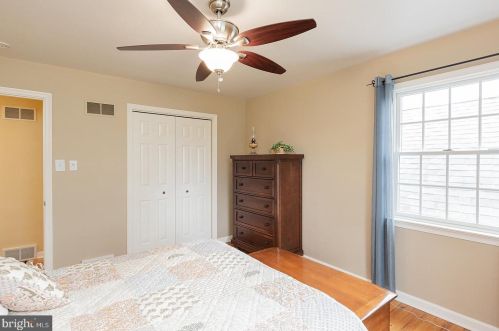 2006 Rachael Dr, Lancaster PA  17601-3655 exterior