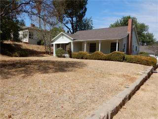4545 9th St, Riverside, CA 92501-3001