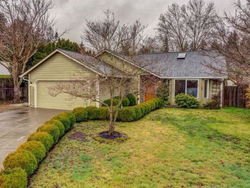 802 Countryside Dr, Vancouver, WA 98684-4117
