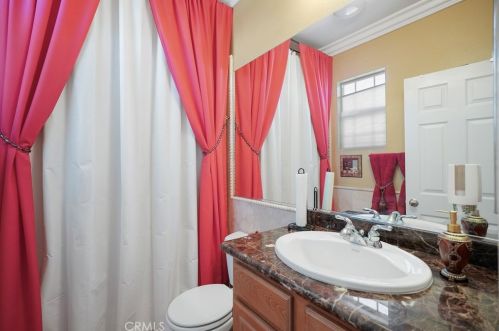 11364 Pondhurst Way, Riverside CA  92505-3471 exterior