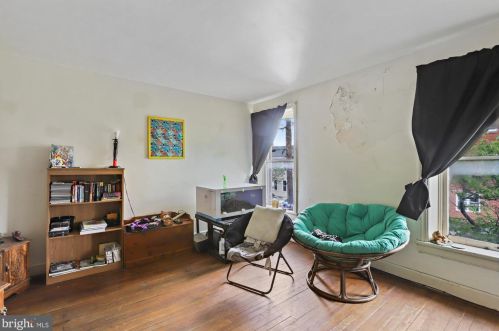 216 Carlisle St, Hanover PA 17331-2448 exterior