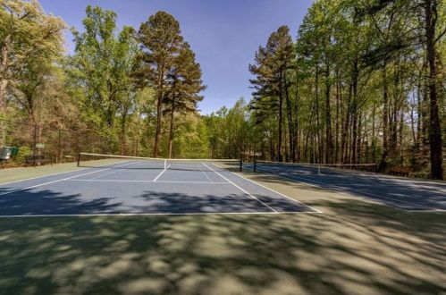 2142 Havenwood Trl, Atlanta GA  30319-4018 exterior