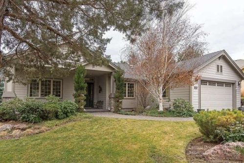 810 Victoria Falls Dr, Eagle Crest, OR 97756-8381