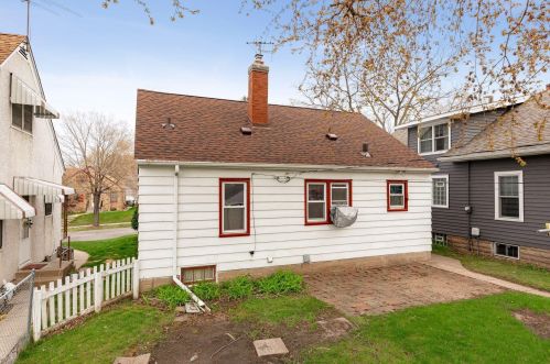 1611 Chelsea St, Saint Paul MN  55108-2214 exterior